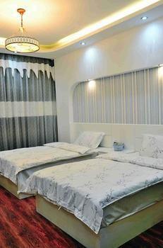 Yiguangnian Fashion Hotel Fenghuang Kültér fotó